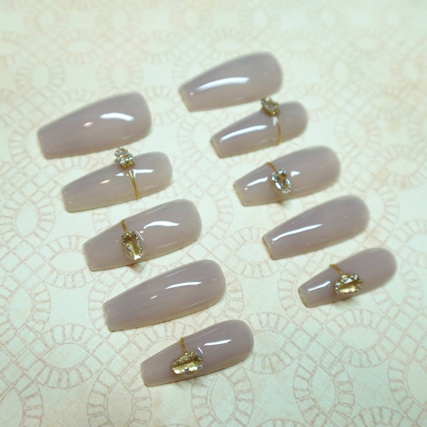 Golden Elegance - Luwanery