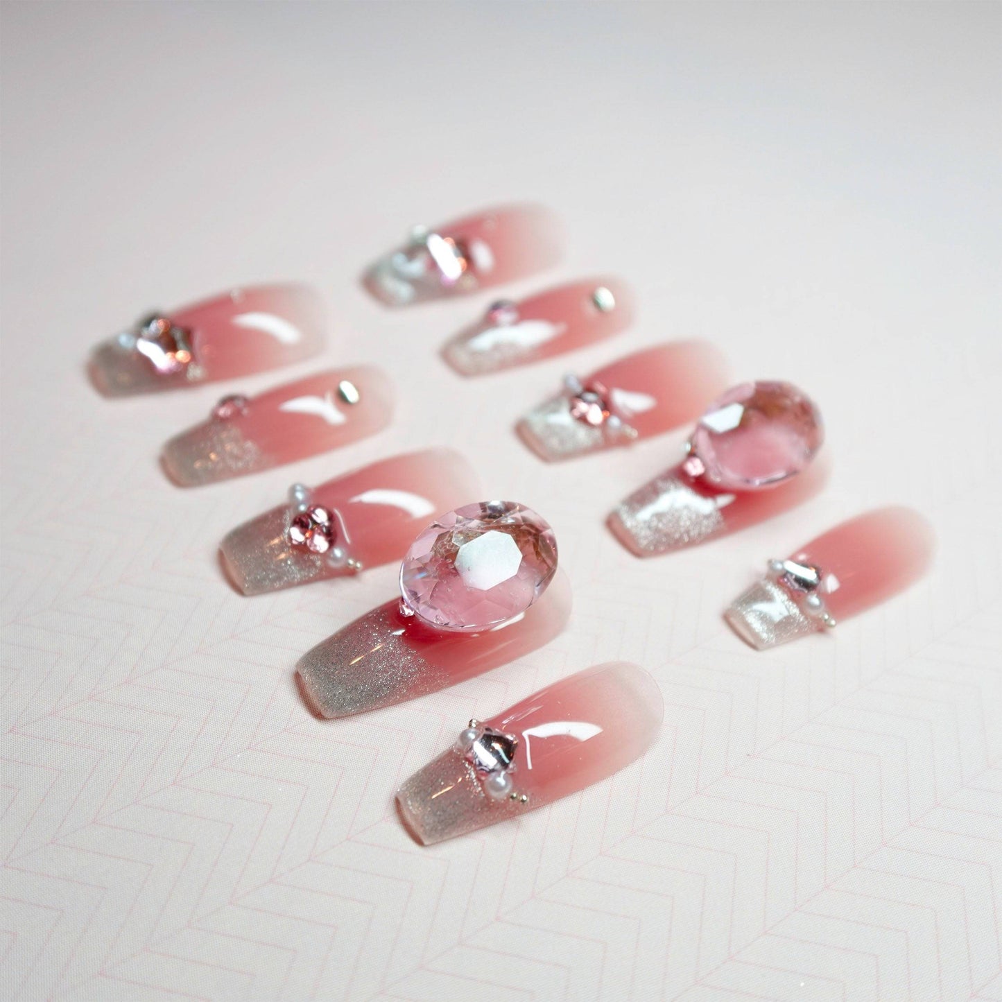 Rose Crystal Charm - Luwanery