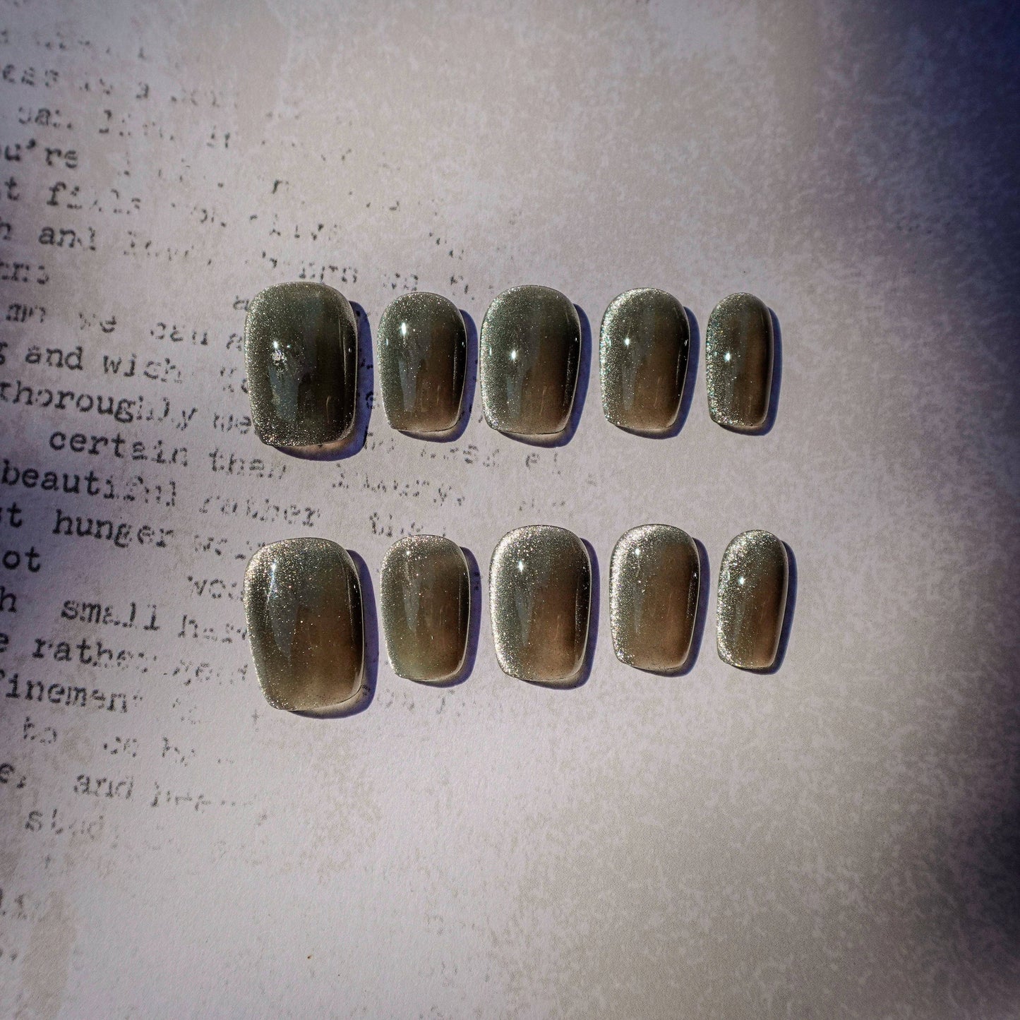 Silver Cat Eye - Luwanery