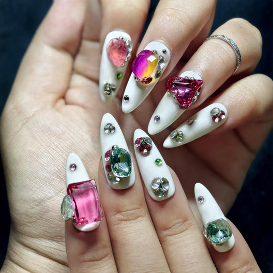 Opulent Jewels - Luwanery