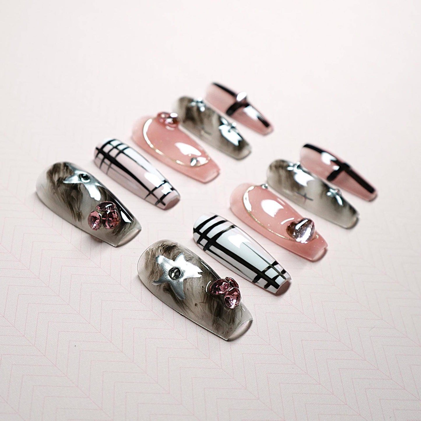 Metropolitan Charm - Luwanery