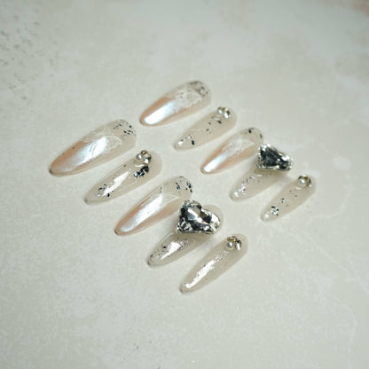 Ice Heart - Luwanery