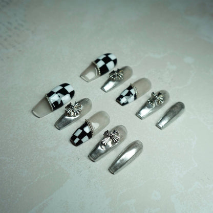 Checkerboard Charm - Luwanery