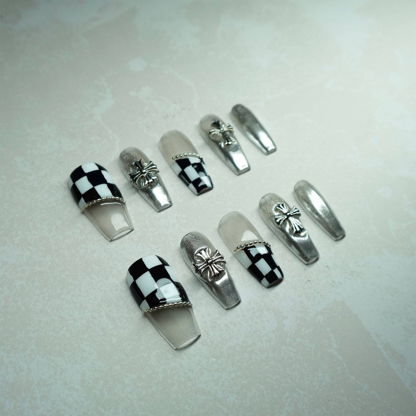 Checkerboard Charm - Luwanery