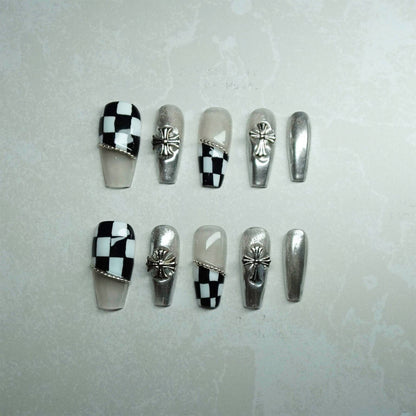 Checkerboard Charm - Luwanery
