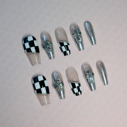 Checkerboard Charm - Luwanery