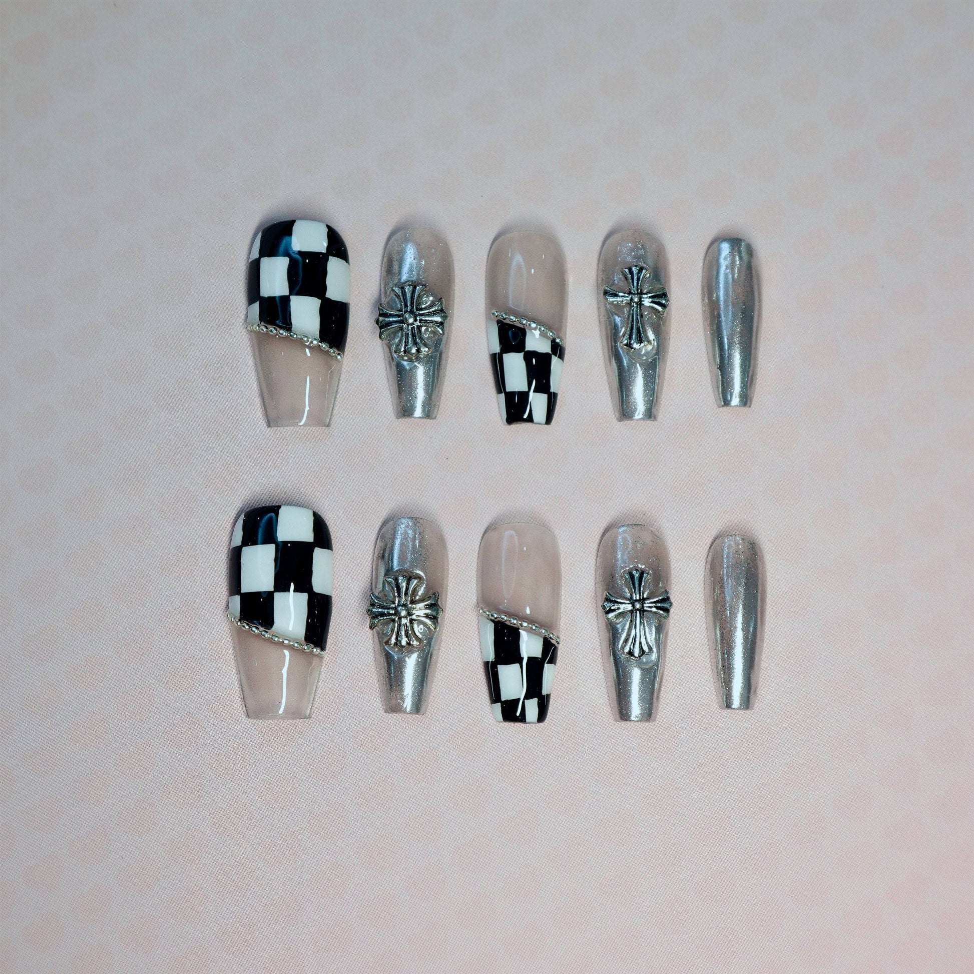 Checkerboard Charm - Luwanery