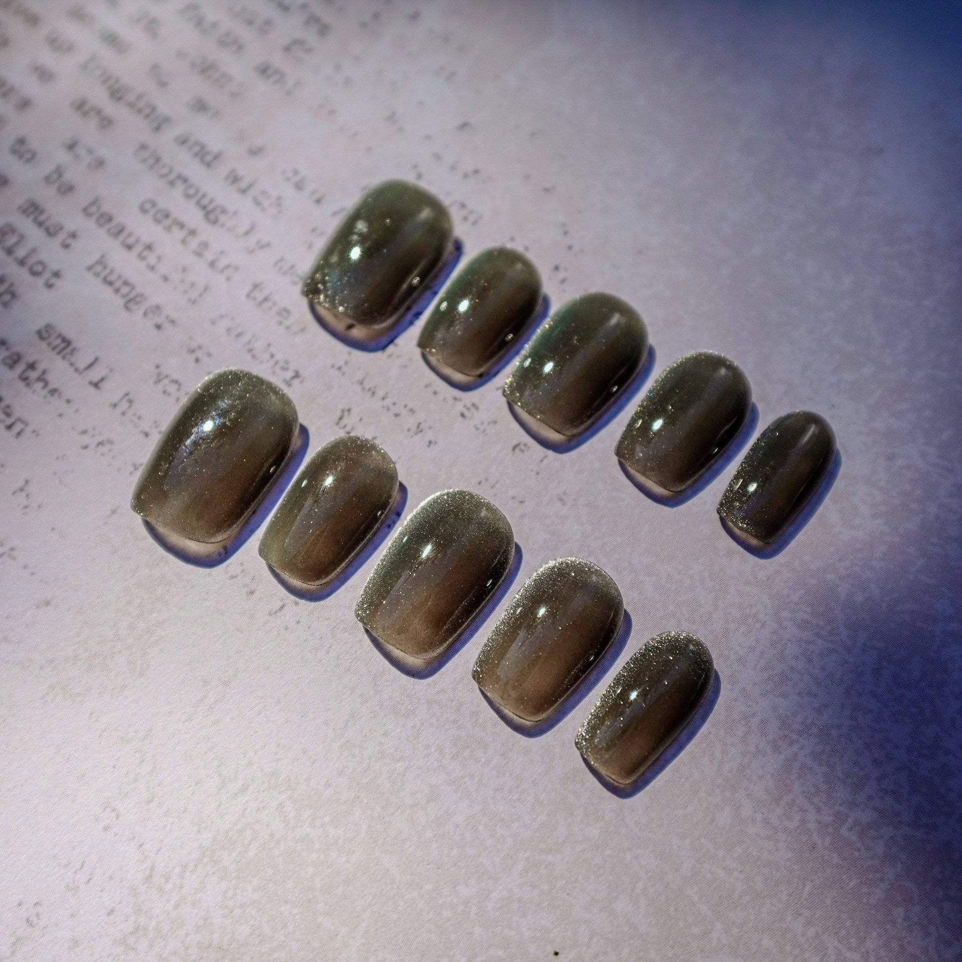 Silver Cat Eye - Luwanery