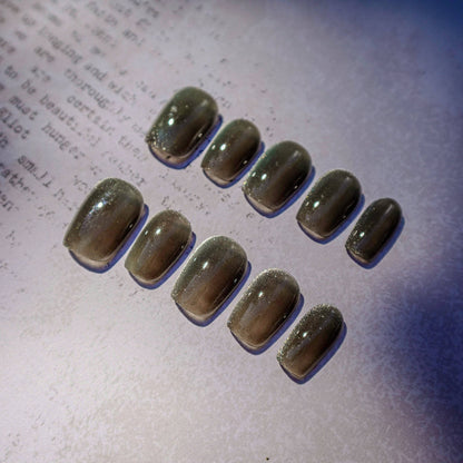 Silver Cat Eye - Luwanery