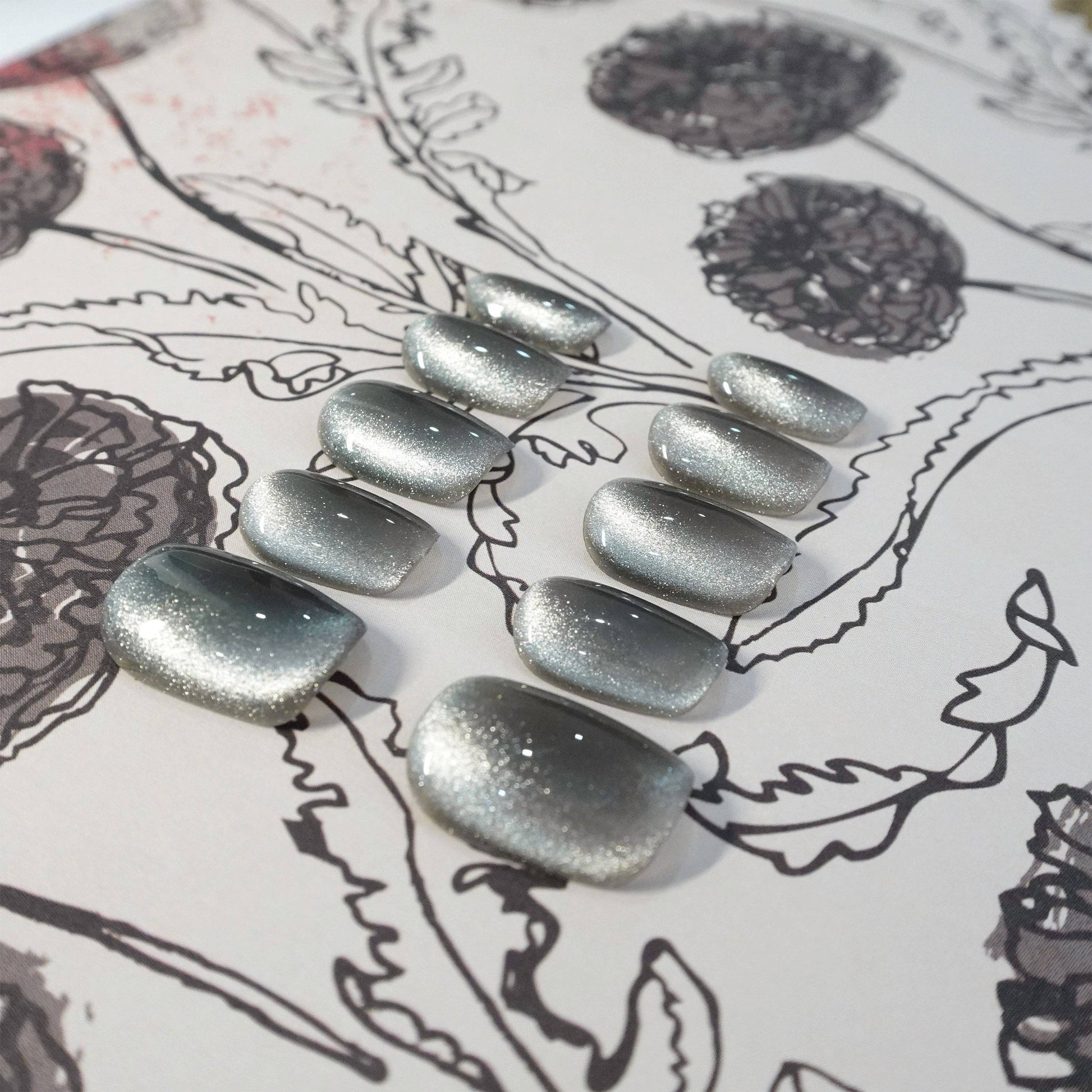 Silver Cat Eye - Luwanery