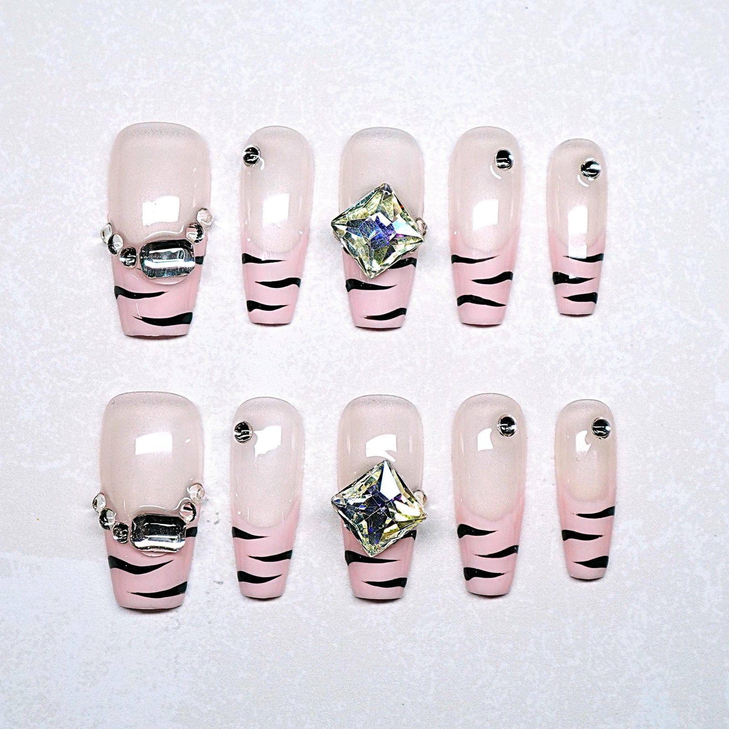 Glamour Stripes - Luwanery
